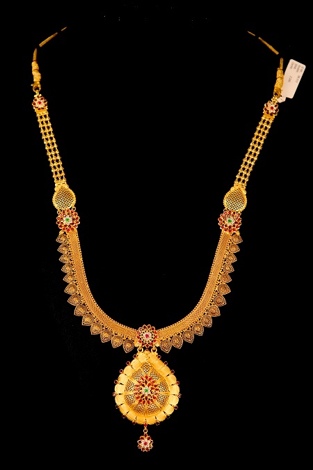 Kchinnadurai: View our entire collection of necklaces jewellery for women at our online store today.